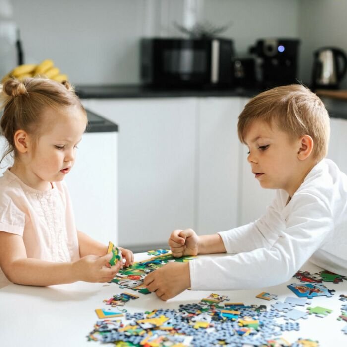 Puzzle Bluey 3 x 50 el. Rodzina Bluey - Wspólne układanie puzzli