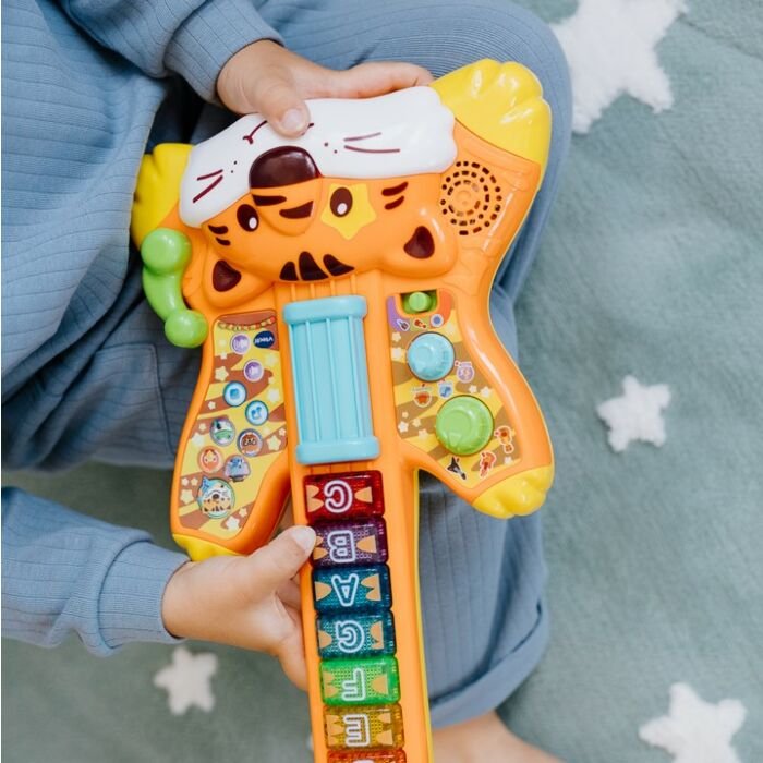 Zabawka interaktywna VTech Gitara Wesołego Tygryska - zbliżenie na zabawkę
