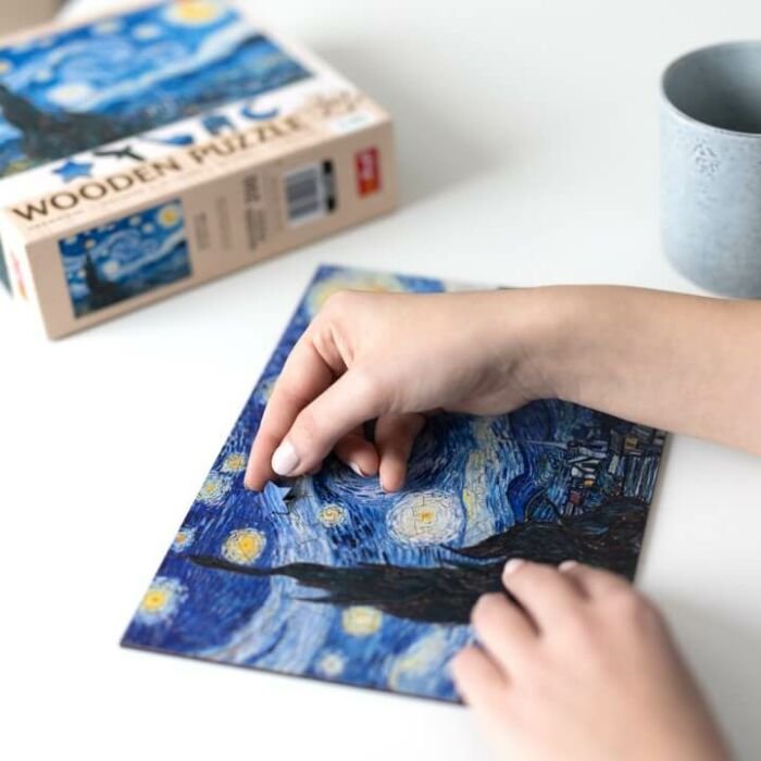 Puzzle drewniane 200 el. Gwiaździsta Noc, Vincent van Gogh - kompletowanie układanki