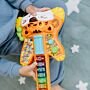 Zabawka interaktywna VTech Gitara Wesołego Tygryska - zbliżenie na zabawkę thumbnail
